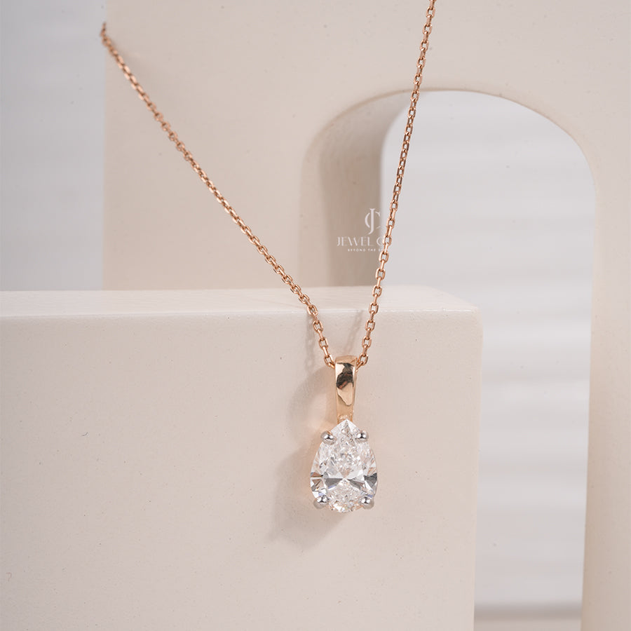 1.5ct Pear Solitaire Lab Grown Diamond Pendant in Yellow Gold | IGI Certified