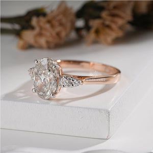 2.22tcw Oval Moissanite Engagement Ring | IGI Certified | E-F Color | VVS- VS Clarity