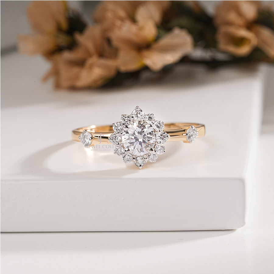 Vintage-Inspired Halo Diamond Engagement Ring in Gold