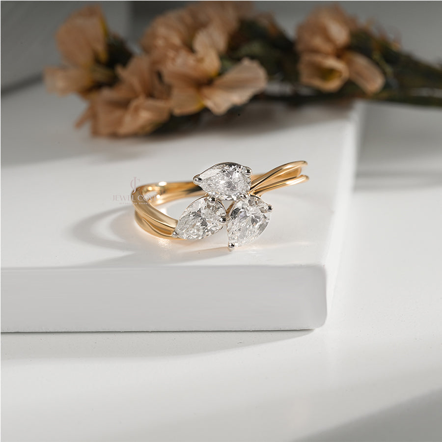 Luxury Triple Diamond Gold Ring – Unique Pear Cut Design