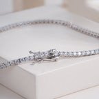 Classic Round Moissanite Diamond Tennis Bracelet in White Gold, Elegant Everyday Luxury Jewelry