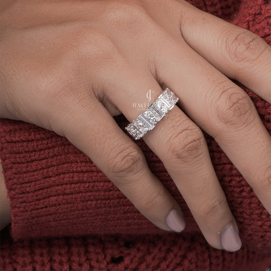 Round And Baguette Diamond Indy Wedding Band