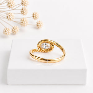 1 CT Oval IGI Certified Lab Grown Diamond Split Shank Ring | IGI Certified
