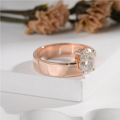 Sophisticated Oval-Cut Diamond Solitaire Engagement Ring