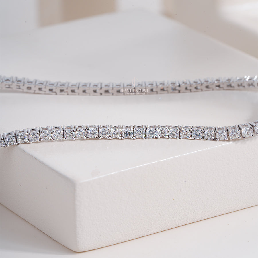 Classic Round Lab Grown Tennis Bracelet in White Gold | IGI Certified