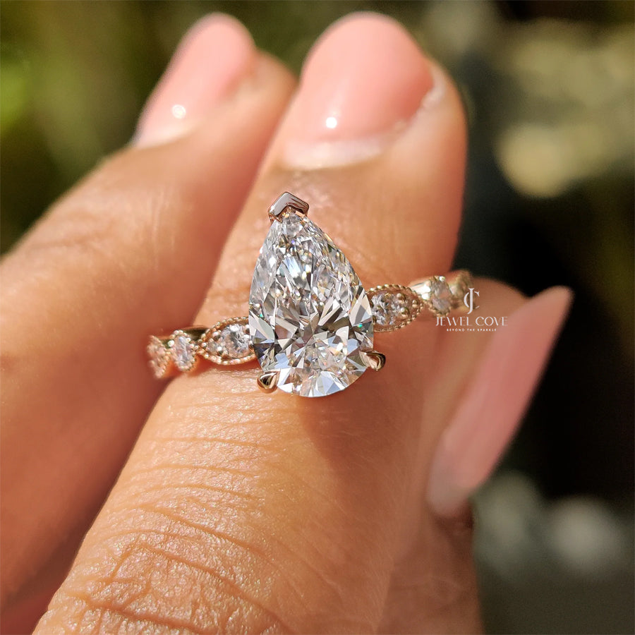 Pear Lab Grown Diamond Vintage Ring With Round Side Stone | IGI Certified