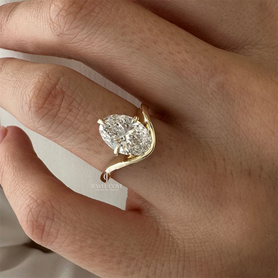 2 CT Oval Lab-Grown Claw Prong IGI Certified ring | Curved Setting | IGI Certified | Solitaire Ring