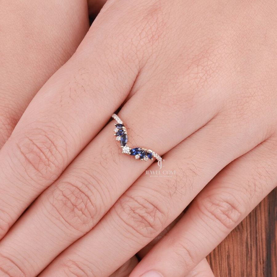 Blue Sapphire Cluster Wedding Band | Lab Grown Diamonds | IGI Certified