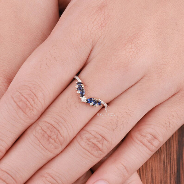 Blue Sapphire Cluster Wedding Band | Lab Grown Diamonds | IGI Certified