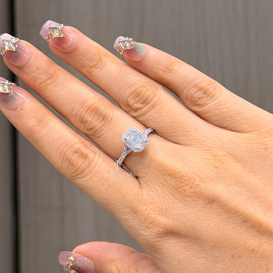 Emerald Halo Twist Shank Diamond Ring | Lab Grown Diamonds | IGI Certified