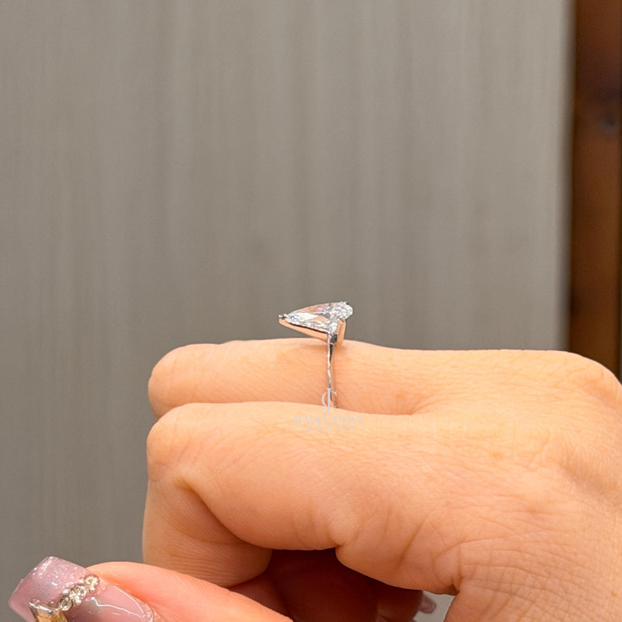 Pear Solitaire Lab Grown Diamonds Thin Band | IGI Certified | E-F Color