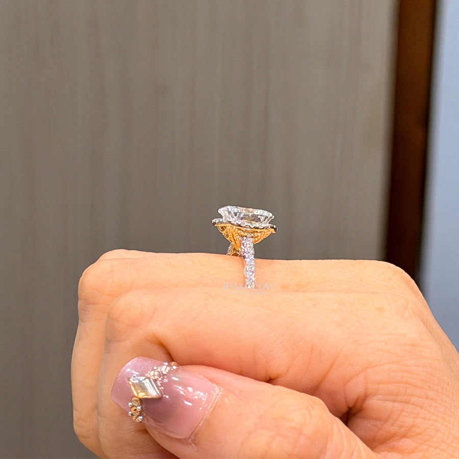 2CT Oval Halo Engagement Diamond Ring | Moissanite Diamonds | GRA Certified