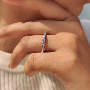 Round Cut Infinity Wedding Band With Twisted Rope Pave Style | Lab Grown Diamonds | IGI Certified