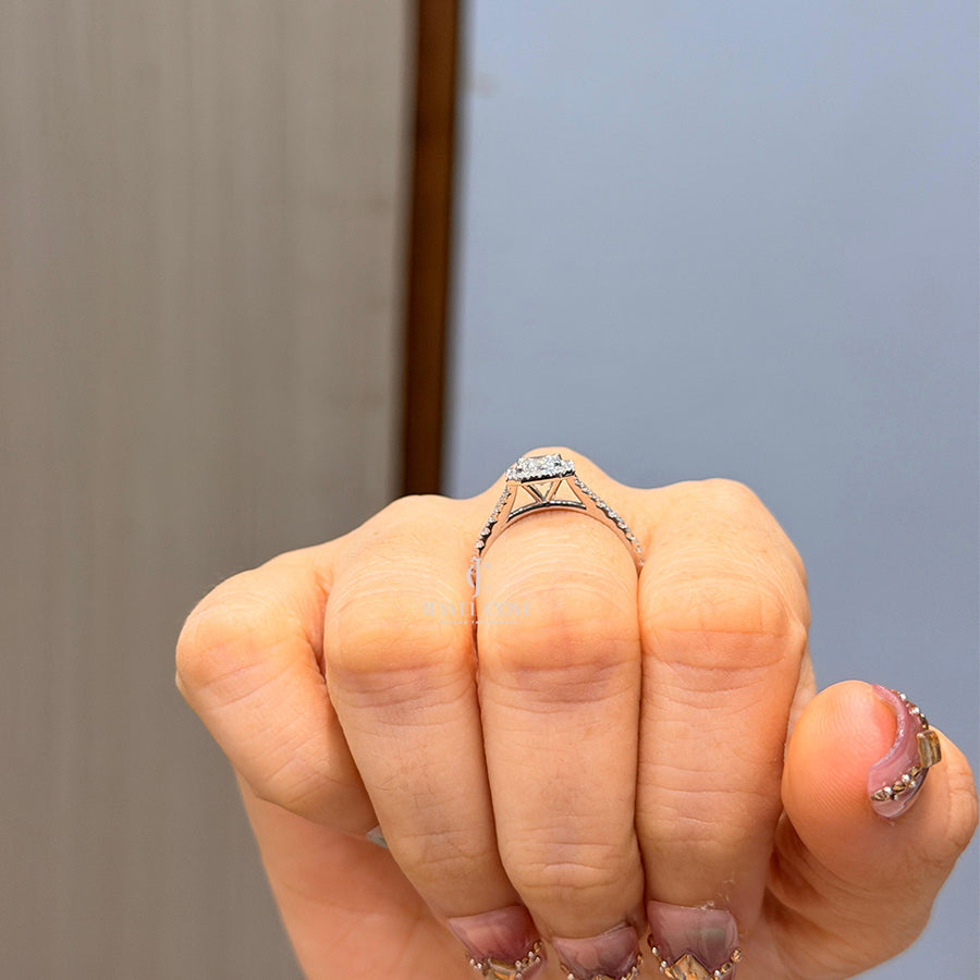 Emerald Halo Twist Shank Diamond Ring | Lab Grown Diamonds | IGI Certified