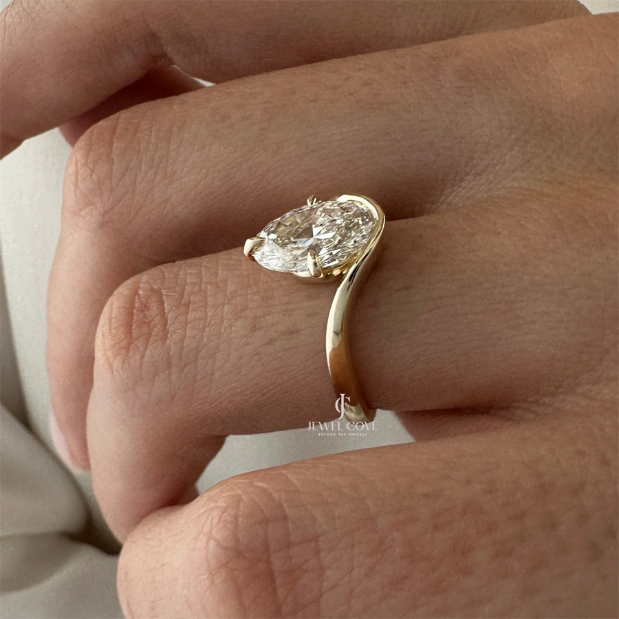 2 CT Oval Lab-Grown Claw Prong IGI Certified ring | Curved Setting | IGI Certified | Solitaire Ring