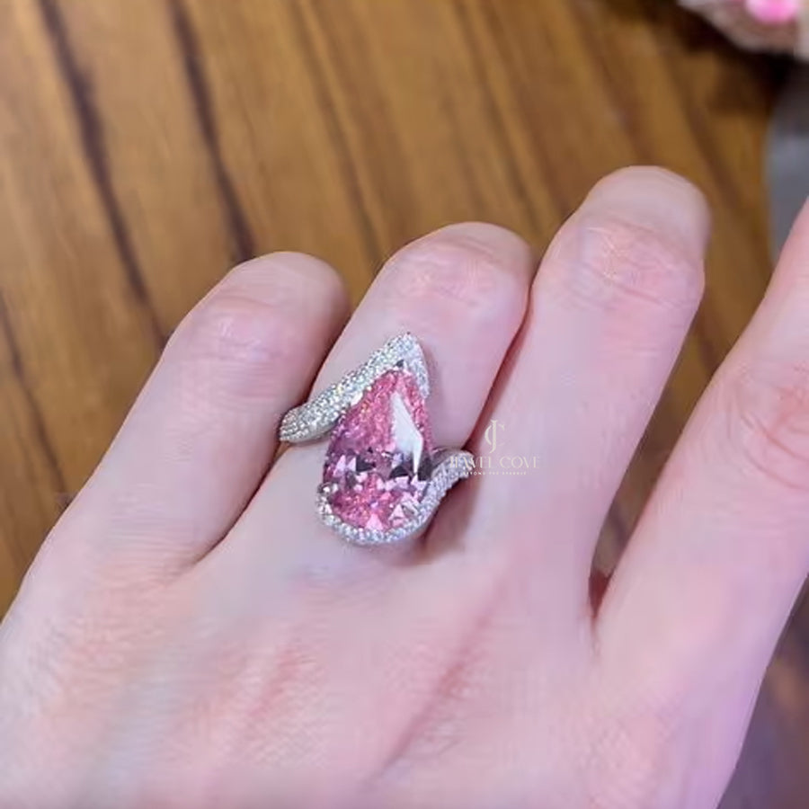 5CT Pear Split Shank Pink Lab Grown Diamond Engagement Ring | Side Round Diamond | IGI Certificate