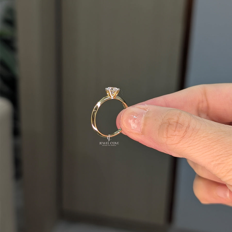 Round Solitaire Diamond Ring| Engagement Ring | Lab Grown Diamonds | IGI Certified