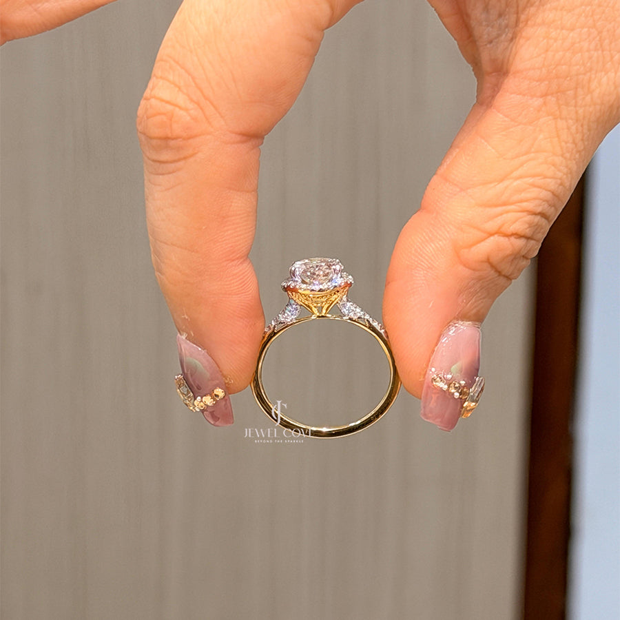 2CT Oval Halo Engagement Diamond Ring | Lab Grown Diamonds | IGI Certified