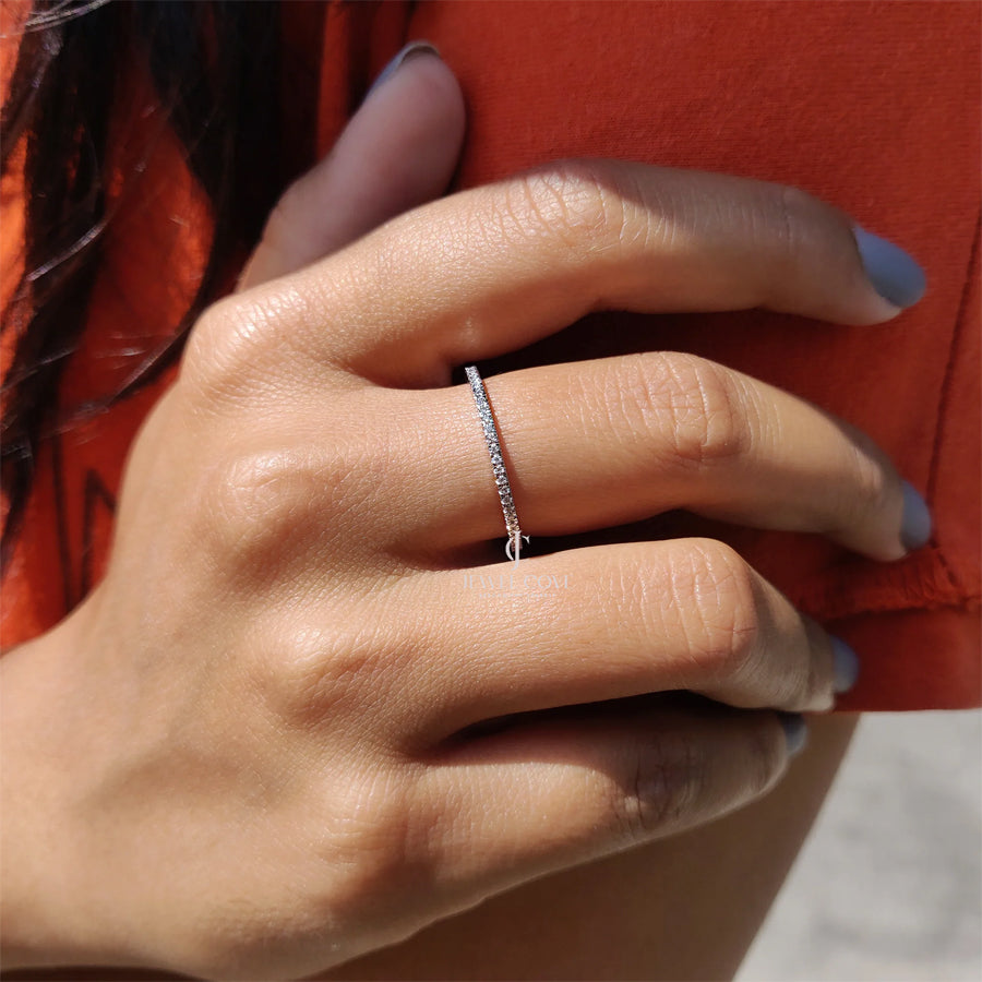 Twisted Eternity Band With Round Lab Grown Diamonds | IGI Certified