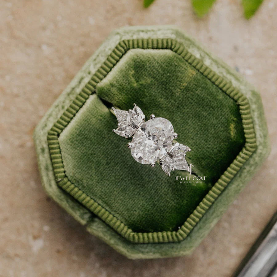 Oval Vintage Engagement Ring | IGI Certified | Lab Grown | EF Color