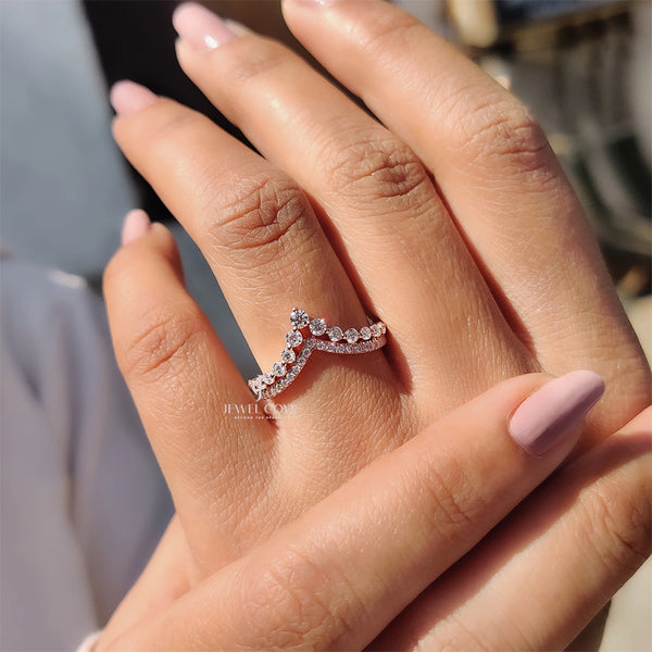 Round Cut Stackable Wedding Band In Double Row Chevron Style | Lab Grown Diamonds | IGI Certified | E-F Color