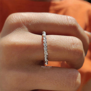 Twisted Eternity Band With Round Lab Grown Diamonds | IGI Certified