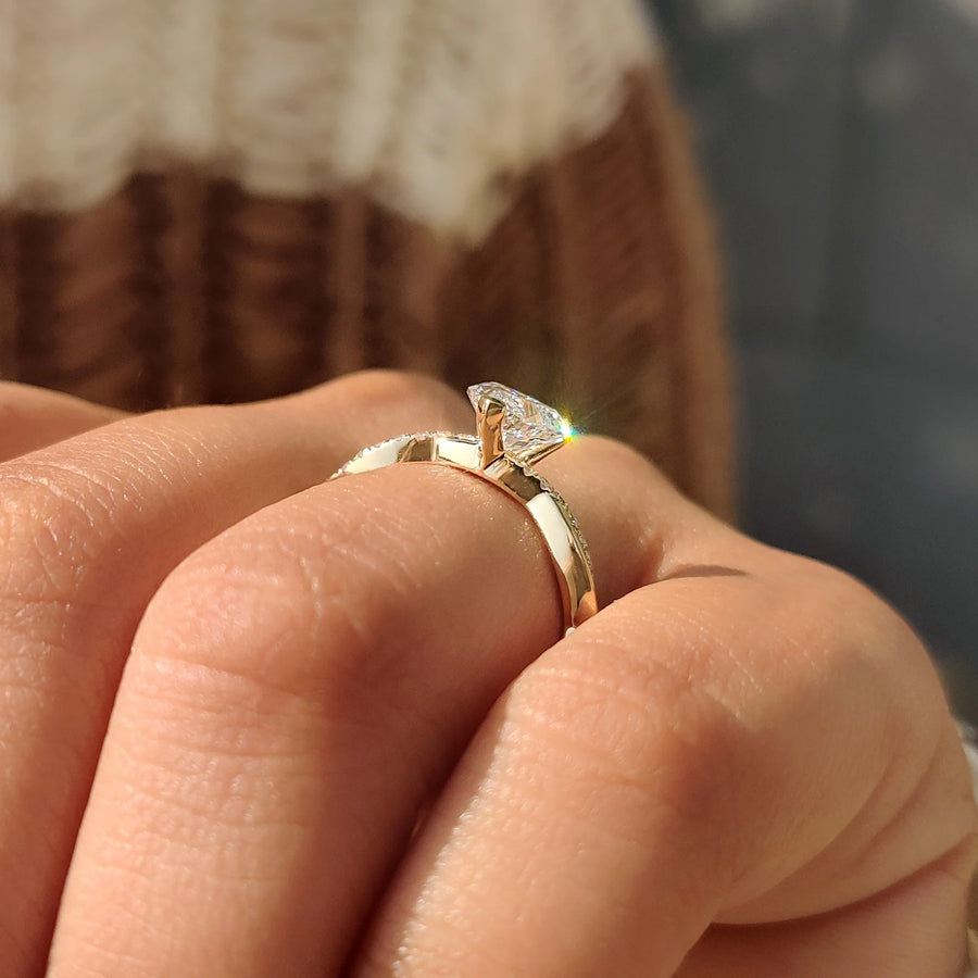 1CT Heart Twisted Pave Setting Diamond Ring | Lab Grown Diamonds | IGI Certified