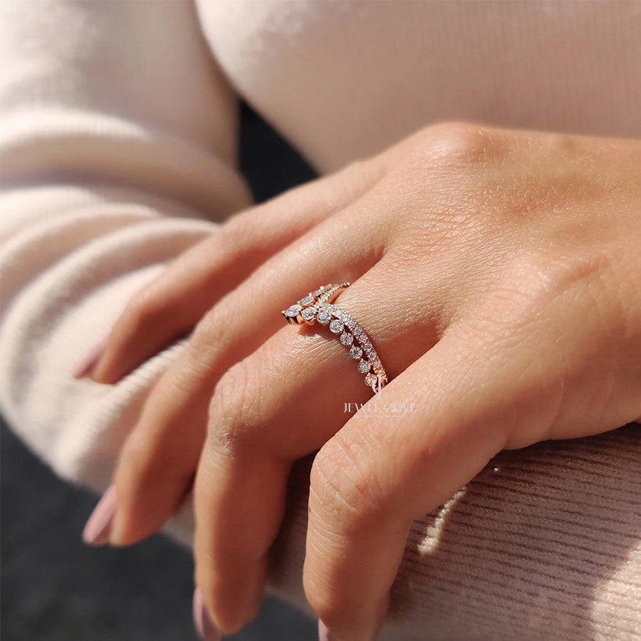 Round Cut Stackable Wedding Band In Double Row Chevron Style | Lab Grown Diamonds | IGI Certified | E-F Color