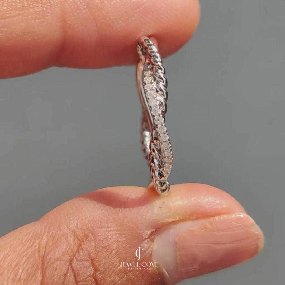 Round Cut Infinity Wedding Band With Twisted Rope Pave Style | Lab Grown Diamonds | IGI Certified