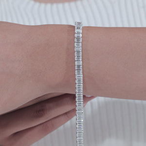 10K Emerald Moissanite Tennis Bracelet with Full Prong Setting | IGI Certified